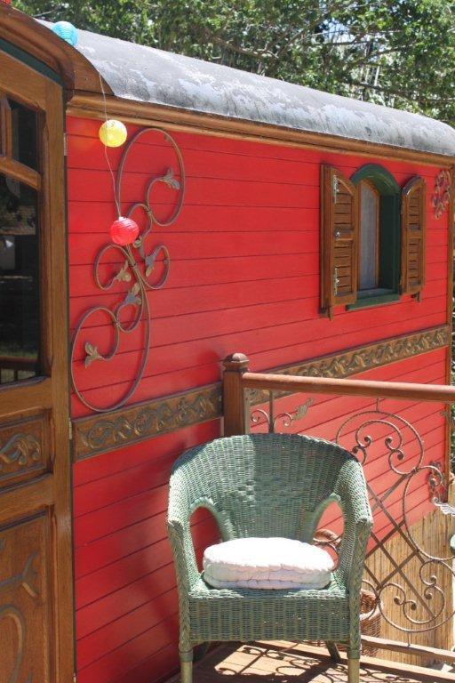La Roulotte "Les Saintes" B&B 외부 사진